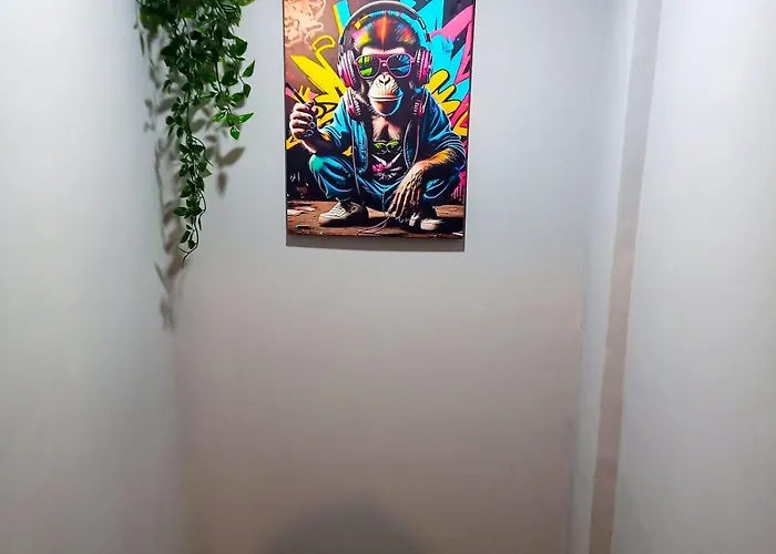 Industrial Art - Center - Free Vouchers & Gift アパート